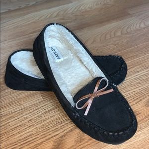Old Navy moccasins size 8